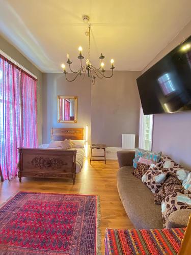 Balcony Flat next to Port, Sea view, Free Parking Balcony Flat next to Port, Sea view, Free Parking