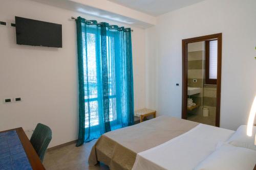 Petit Hotel - main image