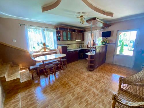 Відпочинок в Карпатах in Volosyanka