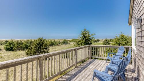 Lighthouse Oceanfront Resort 5