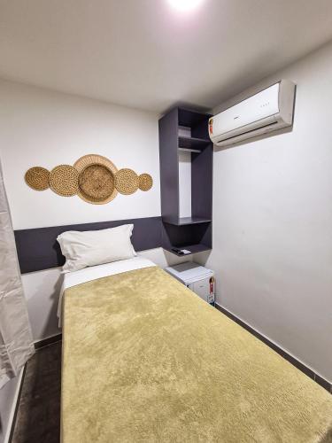 Standard Single Room image 3
