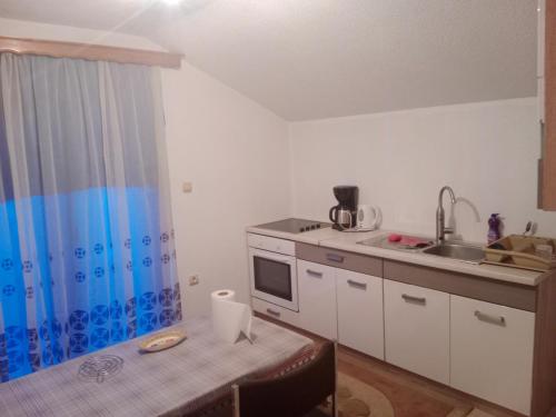 Kitchen, Vila Anđelija in Velika Kladuša