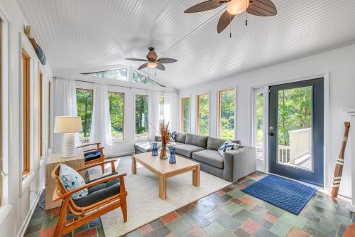 Waterfront Urbanna Home w/ Private Dock in Irvington (VA)