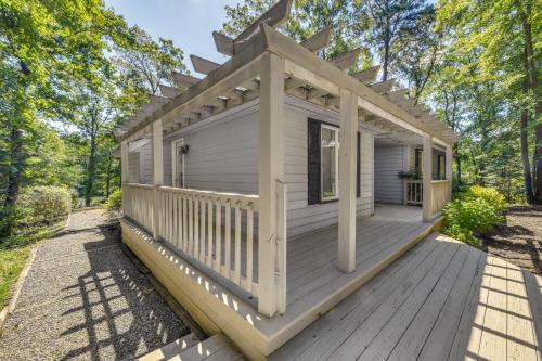 Waterfront Urbanna Home w/ Private Dock in Irvington (VA)
