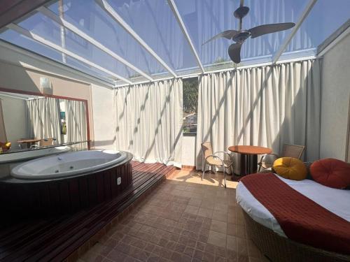 Hotel Arlen 4 in Lambari (Minas Gerais)