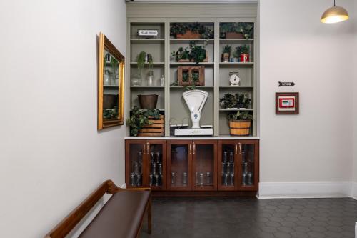 Hancock House - image 10