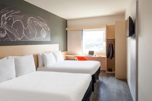 Ibis Queretaro