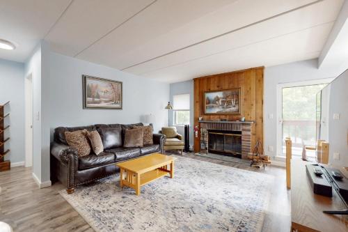 Mountain Village 5A Unit 121 in Dover, USA