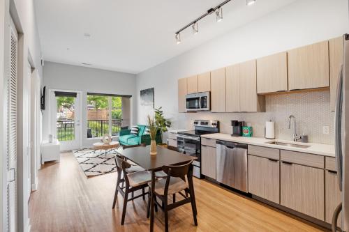 Luxury 1 Bedroom Apartment Near Tower Grove Park in Tower Grove, USA