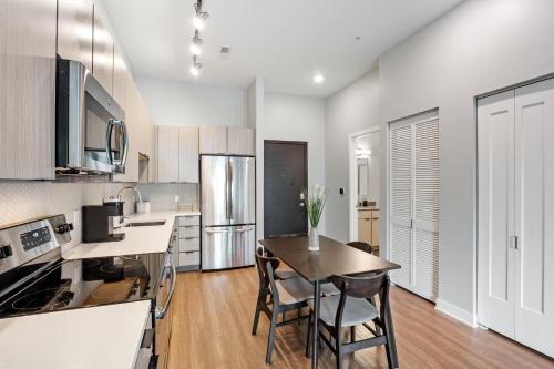 Luxury 1 Bedroom Apartment Near Tower Grove Park in Tower Grove, USA