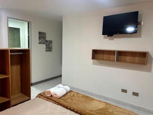 2 bedrooms, 3 beds