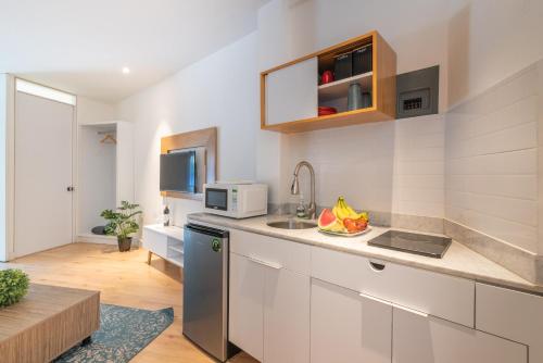 Quiet Stylish Studio, Smart Tv, Six Flags 1k