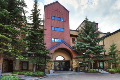 2 Bedroom Ski-In, Ski-Out Condo At The Village At Peak 9 in Breckenridge, USA