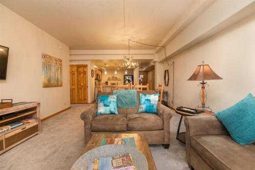 Comfortable 2-Bedroom Village At Breckenridge Condo in Breckenridge, USA