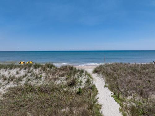 Bluewater Villa by Sea Scape Properties Bluewater Villa by Sea Scape Properties