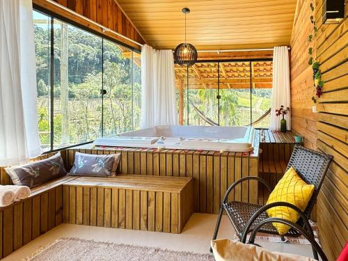 Pezsgőfürdő, Sítio Raizes da Videira - SRR004 (Sitio Raizes da Videira - SRR004) in Centro