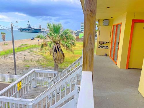 Sea Shell Inn on the Beach