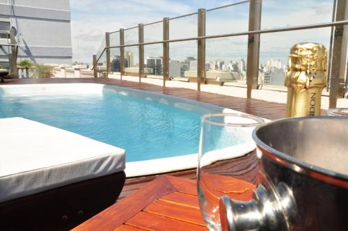 Swimming pool, Scala Hotel Buenos Aires near Feria de San Telmo