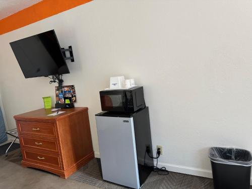 Double Room with Two Double Beds - Mobility Access/Non-Smoking