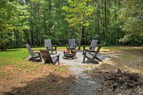 Tucked Away in Mineral Bluff, USA