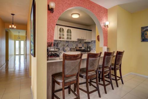 Villa del Enseuno- Pristine View and Infinity Pool