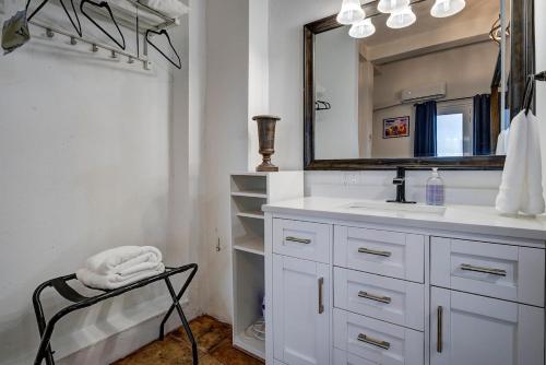 Villa del Enseuno- Pristine View and Infinity Pool