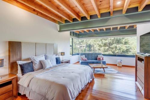 Casa el Encinal in Avándaro, Mexico
