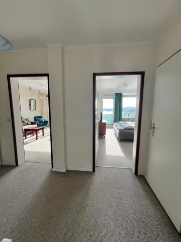 Panoramablick über den See (Panoramablick uber den See) in Bad Segeberg