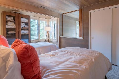 Dollar Meadows Condo with Sun Valley Amenities - image 2