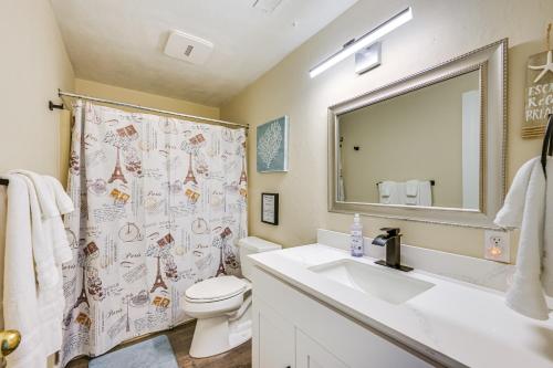 Serene Shelton Sanctuary with Private Beach and Kayaks Serene Shelton Sanctuary with Private Beach and Kayaks