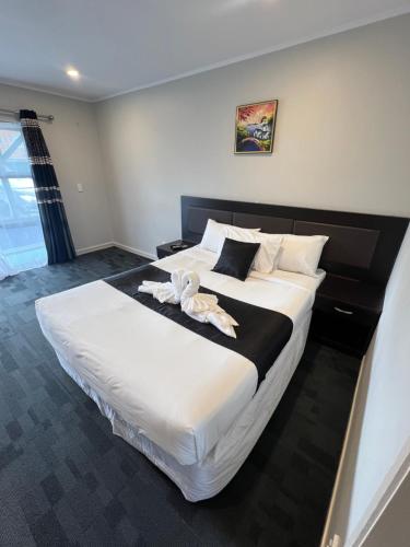 Monument Motor Lodge Papakura in باباكورا