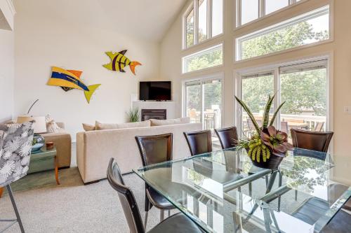 Lakefront LaFollette Home with Decks, Dock and Views! in Flat Hollow, USA