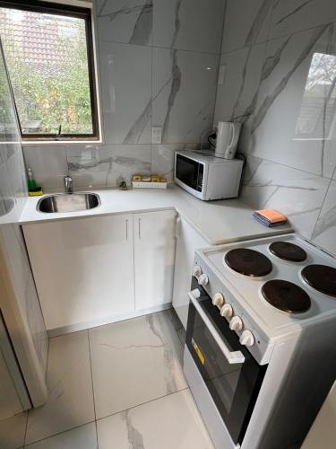 Monument Motor Lodge Papakura in باباكورا