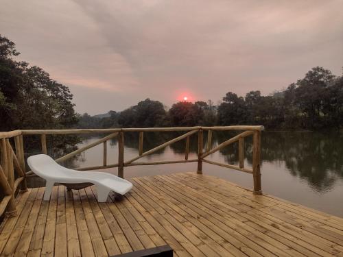 . SITIO RUSTICO BEIRA RIO