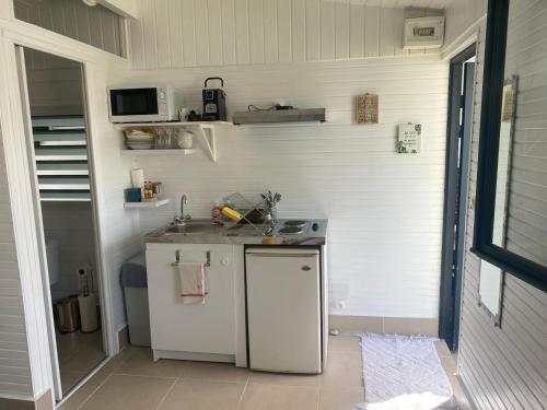 Kitchen, Paradise in Baie-Mahault