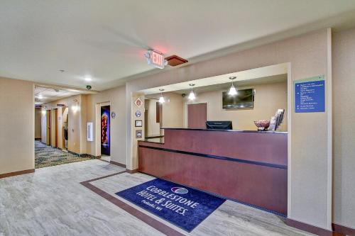 Cobblestone Hotel & Suites Pulaski/Green Bay