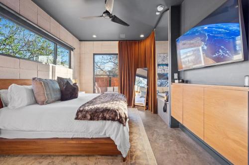 Luxe Villa Austin Oasis in Austin, USA