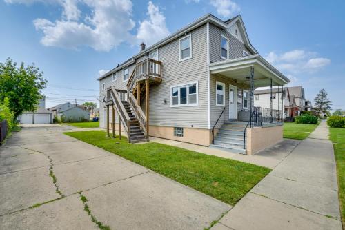 Dog-Friendly Unit Near Chicago with Backyard! in Blue Island, USA