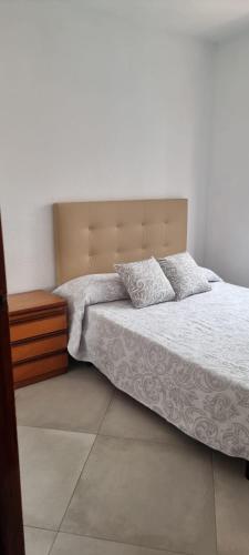 Habitación Matrimonio cerca a la Playa de Poniente 5