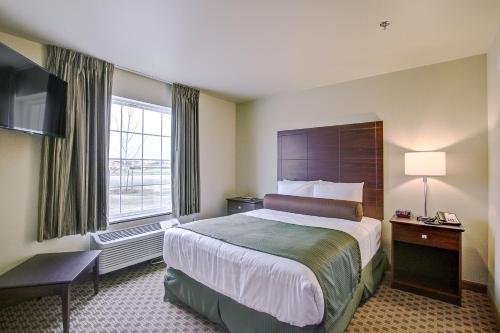 Cobblestone Hotel & Suites Pulaski/Green Bay