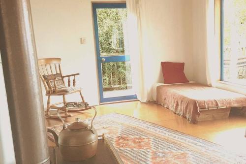 TWO IN THE BUSH - Stunning views, bush hideaway!