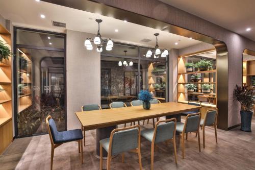 Restaurant, SSAW Garden Hotel Ningbo Xikou in Fenghua District
