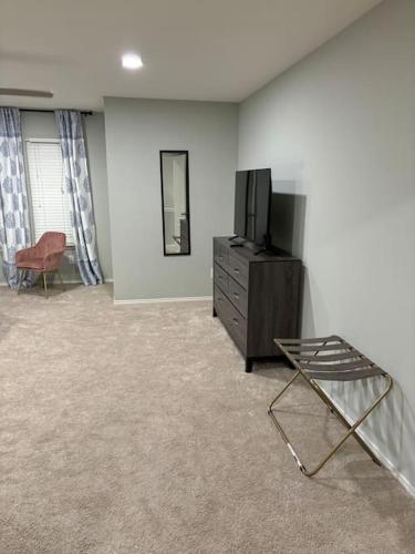 Private Pool 4BR Game Room 16 mi to UT in Ward Spring, USA