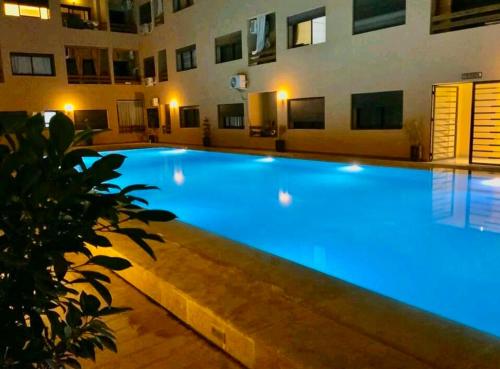 L'Oasis Lumineux avec Piscine et Terrasse