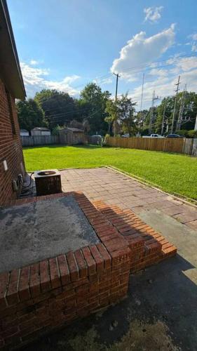 Cozy 2BR sleeps 6 near ECU Stadium and Hospital in Wilson Acres
