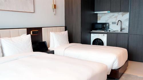 Twin Room with Sea view and Terrace - Free Breakfast for 1 person