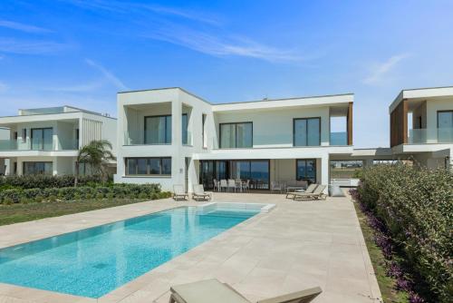 Serenity Waves Villa 4 – khách sạn tại Perivolia