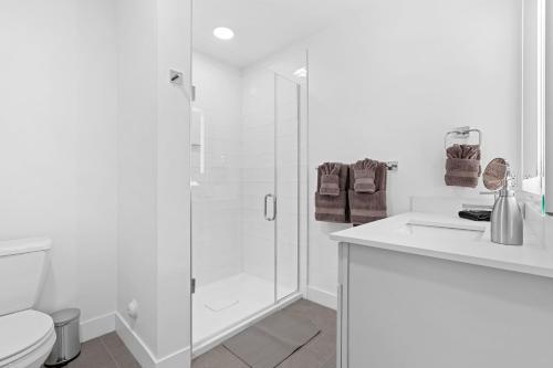 Downtown Lux Townhouse 3BD 3BA Downtown Lux Townhouse 3BD 3BA