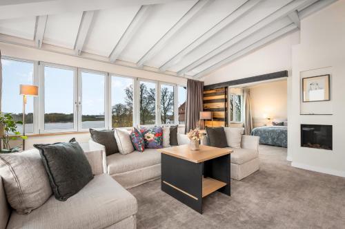 Zollenspieker Fährhaus - image 6