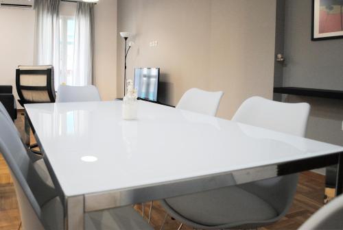 Renovated 2 Bedrooms Flat Near the center, Athènes (photo 5)